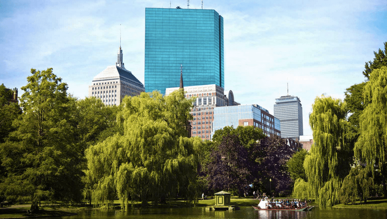 DGALA Drinks Following Women of Dartmouth Boston&nbsp;Event