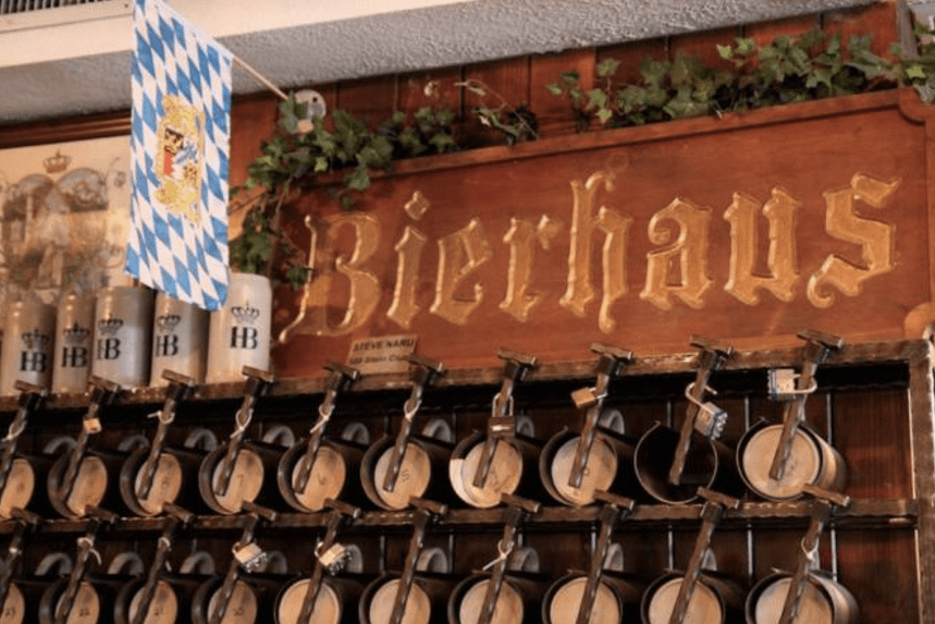 DGALA NYC Drinks Following Evening with Provost&nbsp;Dever